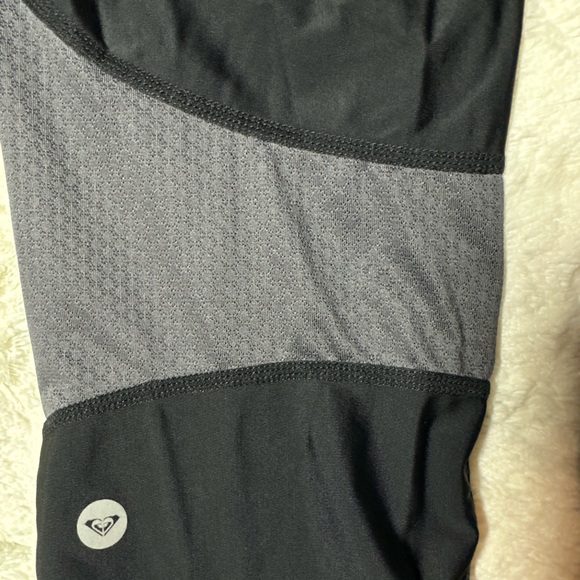 ROXY Relay Capri leggings with mesh paneling - Picture 4 of 9